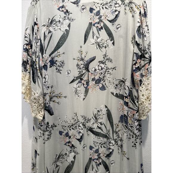 Cleobella Women’s Size Small Floral Print Boho Wrap Kimono Embroidered Festival - Picture 8 of 11